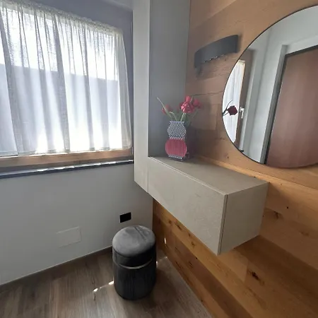 Rifugio Nuvola Bianca * كاستل دي سانجرو